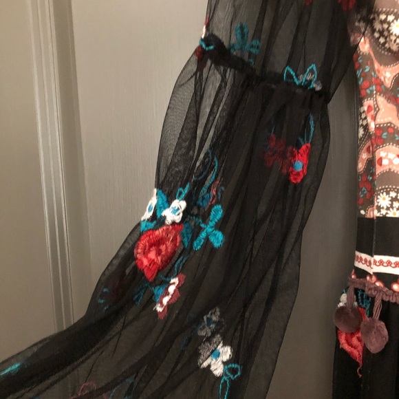 Savage couture size small tunic - Picture 2 of 5